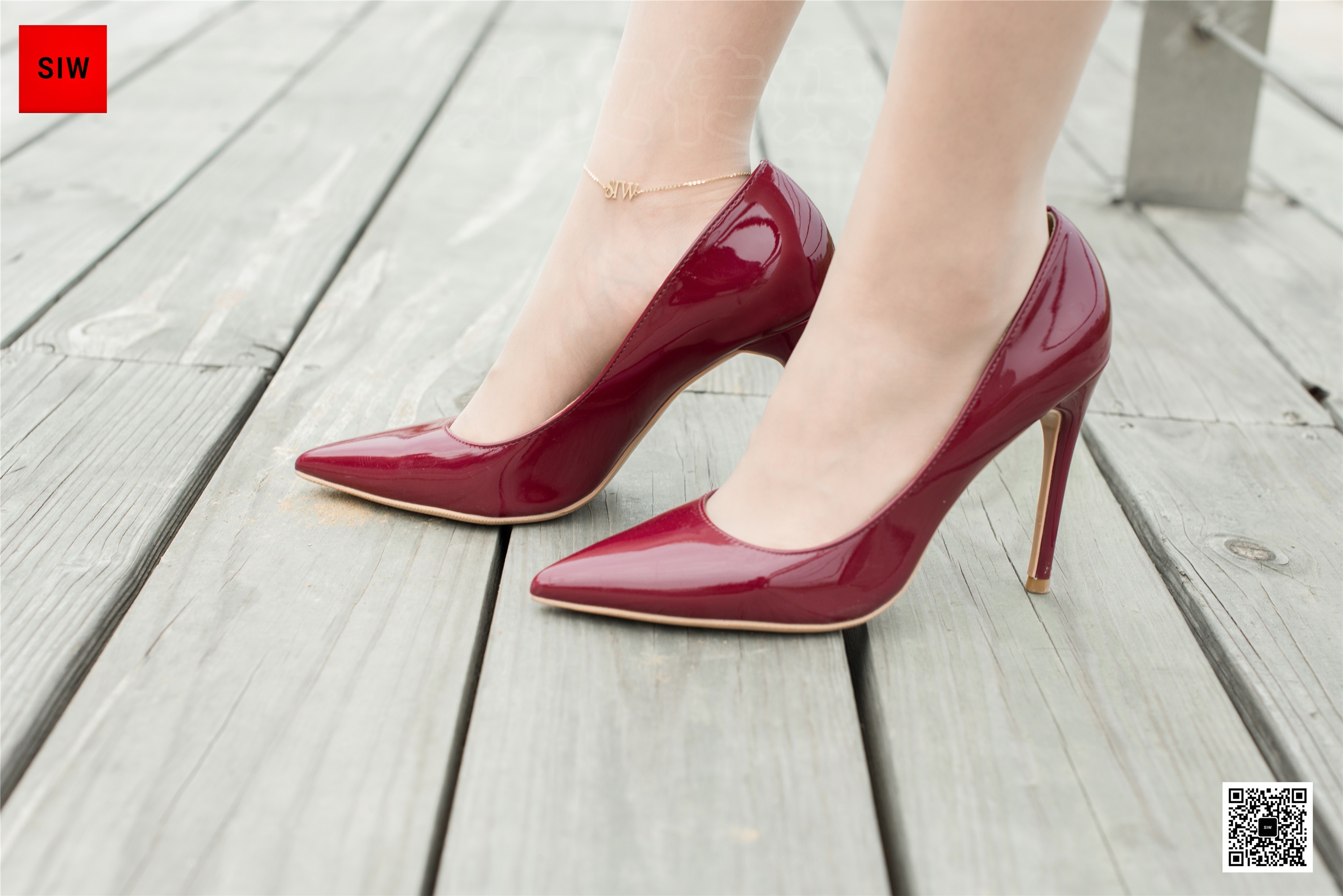 SIW斯文传媒  VOL.041 水岸红裙-甄珍